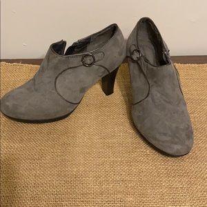 Gray suede booties with heel